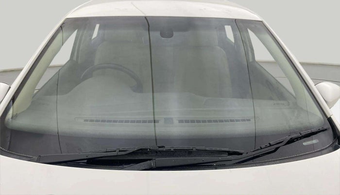2017 Volkswagen Vento HIGHLINE PLUS 1.5 AT 16 ALLOY, Diesel, Automatic, 1,43,113 km, Front Windshield