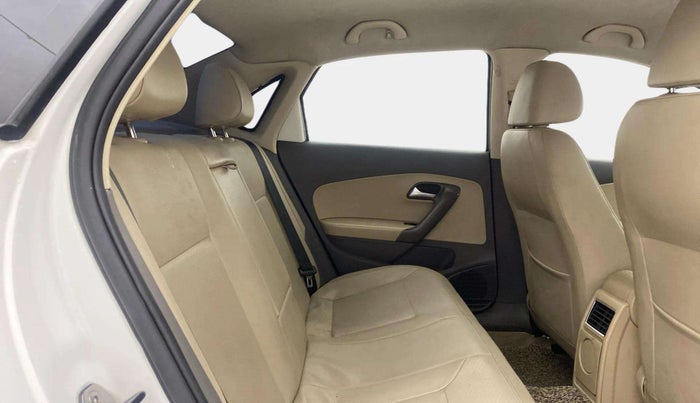 2017 Volkswagen Vento HIGHLINE PLUS 1.5 AT 16 ALLOY, Diesel, Automatic, 1,43,113 km, Right Side Rear Door Cabin