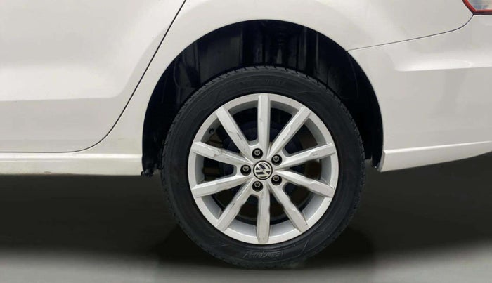 2017 Volkswagen Vento HIGHLINE PLUS 1.5 AT 16 ALLOY, Diesel, Automatic, 1,43,113 km, Left Rear Wheel