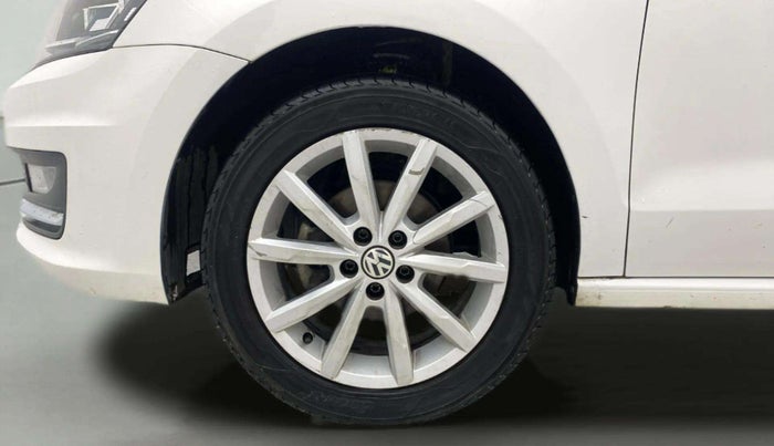 2017 Volkswagen Vento HIGHLINE PLUS 1.5 AT 16 ALLOY, Diesel, Automatic, 1,43,113 km, Left Front Wheel