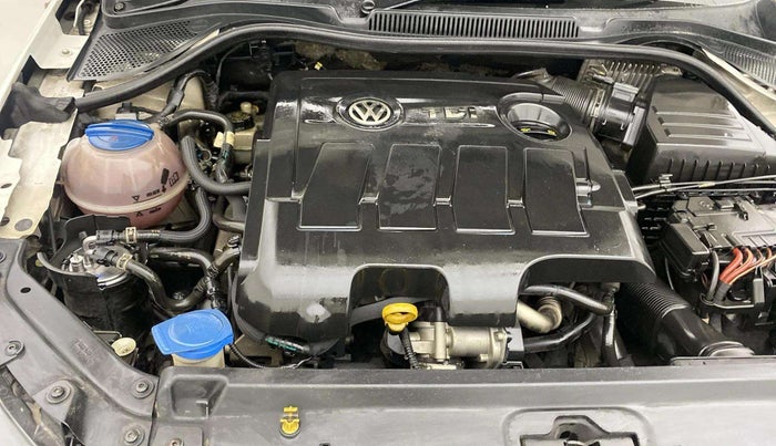 2017 Volkswagen Vento HIGHLINE PLUS 1.5 AT 16 ALLOY, Diesel, Automatic, 1,43,113 km, Engine View - Right