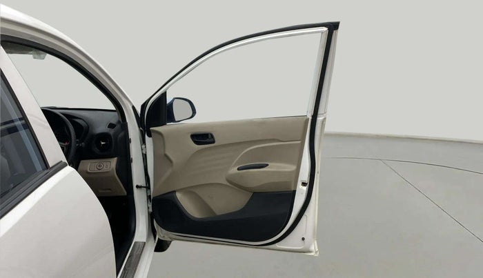 2020 Hyundai NEW SANTRO SPORTZ MT, Petrol, Manual, 52,080 km, RHS Front Door