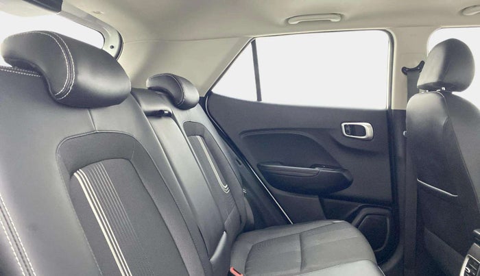 2021 Hyundai VENUE SX 1.0 (O) TURBO IMT, Petrol, Manual, 7,313 km, Right Side Rear Door Cabin