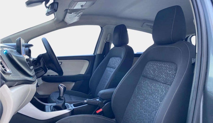 2022 Tata ALTROZ XZ PETROL, Petrol, Manual, 21,117 km, Right Side Front Door Cabin