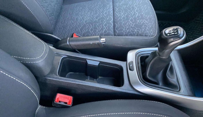 2022 Tata ALTROZ XZ PETROL, Petrol, Manual, 21,117 km, Gear Lever