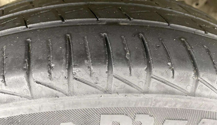 2019 Maruti Alto LXI, Petrol, Manual, 29,558 km, Right Rear Tyre Tread