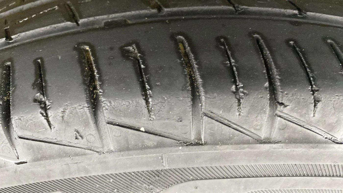2019 Maruti Alto LXI, Petrol, Manual, 29,558 km, Left Rear Tyre Tread