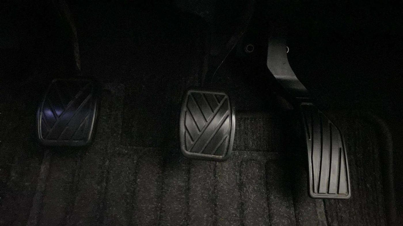 2021 Maruti S Cross ZETA 1.5, Petrol, Manual, 30,603 km, Pedals