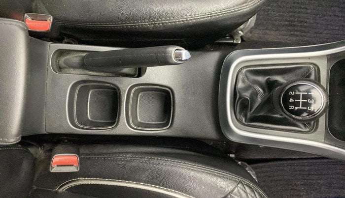 2021 Maruti S Cross ZETA 1.5, Petrol, Manual, 30,603 km, Gear Lever