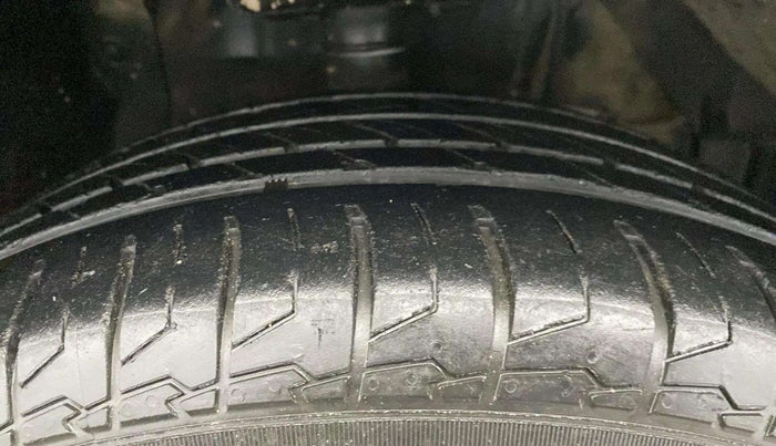 2021 Maruti S Cross ZETA 1.5, Petrol, Manual, 30,603 km, Right Front Tyre Tread