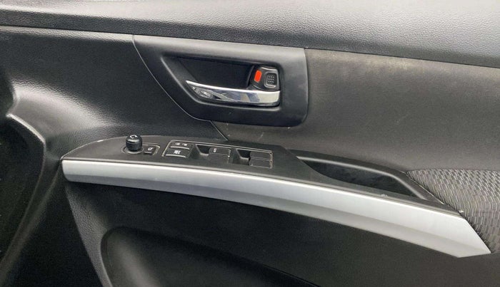 2021 Maruti S Cross ZETA 1.5, Petrol, Manual, 30,603 km, Driver Side Door Panels Control