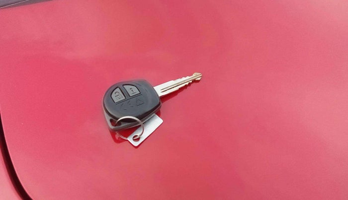 2020 Maruti Swift VXI AMT, Petrol, Automatic, 31,292 km, Key Close Up