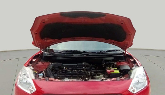 2020 Maruti Swift VXI AMT, Petrol, Automatic, 31,292 km, Open Bonet