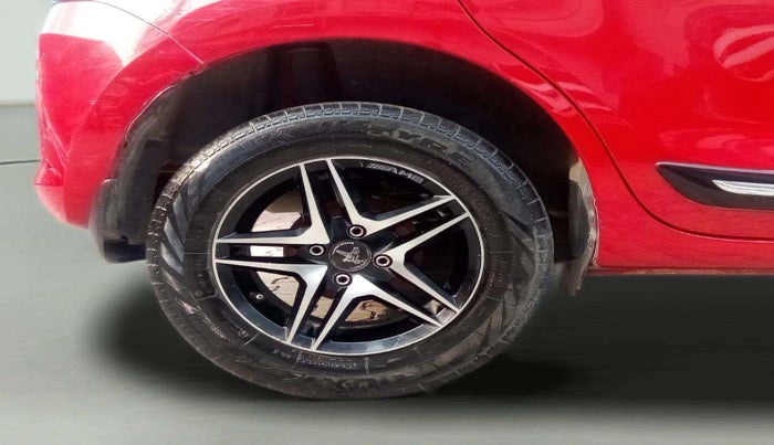 2020 Maruti Swift VXI AMT, Petrol, Automatic, 31,292 km, Right Rear Wheel