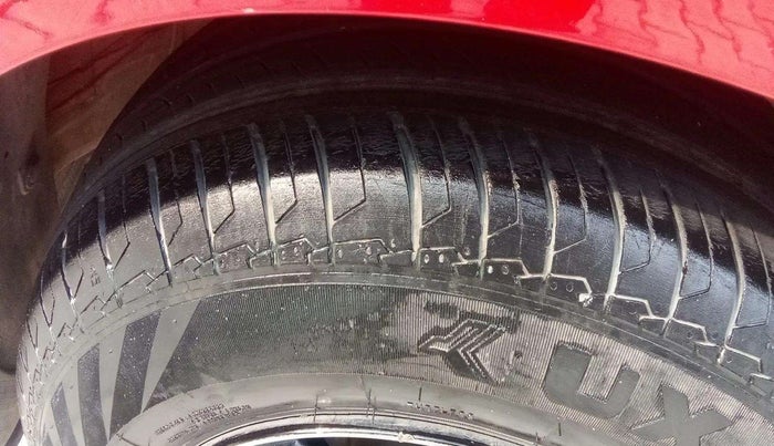 2020 Maruti Swift VXI AMT, Petrol, Automatic, 31,292 km, Right Front Tyre Tread