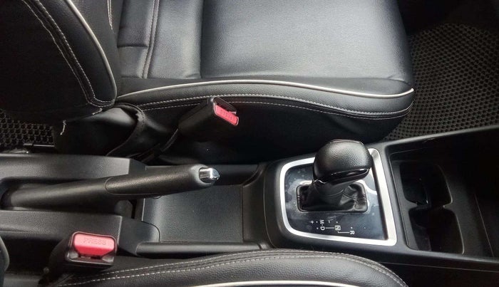 2020 Maruti Swift VXI AMT, Petrol, Automatic, 31,292 km, Gear Lever