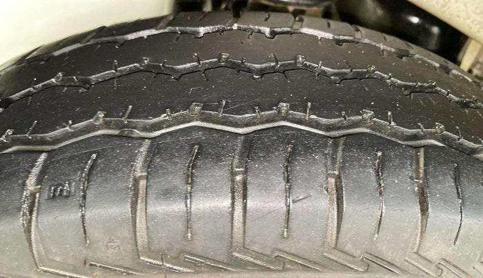 2023 Maruti Eeco 7 STR STD 1.2, Petrol, Manual, 13,998 km, Right Rear Tyre Tread