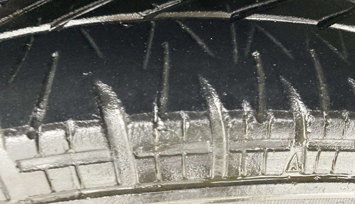 2021 Maruti Dzire VXI, Petrol, Manual, 67,646 km, Left Rear Tyre Tread