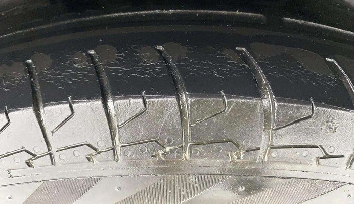 2021 Maruti Dzire VXI, Petrol, Manual, 67,646 km, Right Rear Tyre Tread