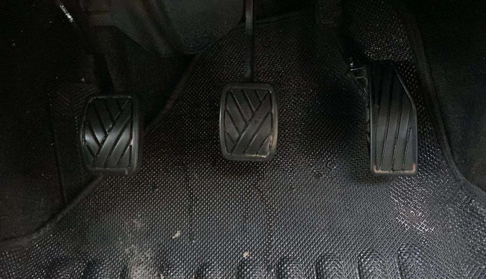 2018 Maruti Baleno DELTA PETROL 1.2, Petrol, Manual, 81,496 km, Pedals