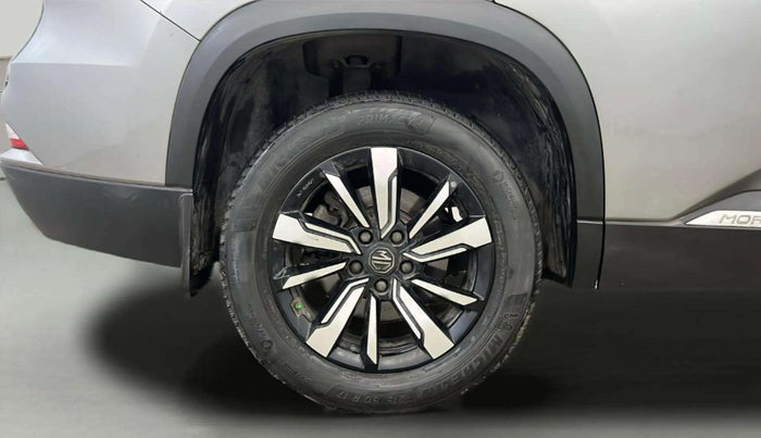 2020 MG HECTOR PLUS SHARP 1.5 PETROL TURBO DCT 6-STR, Petrol, Automatic, 64,444 km, Right Rear Wheel
