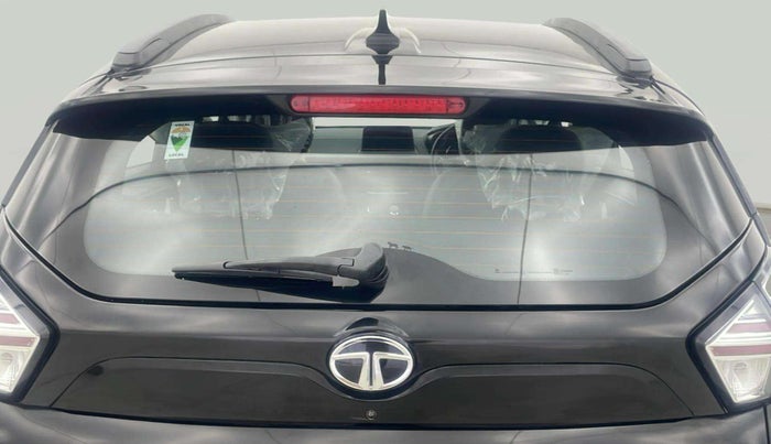 2022 Tata NEXON XZA PLUS (PREMIUM) PETROL DARK EDITION, Petrol, Automatic, 11,174 km, Rear Windshield