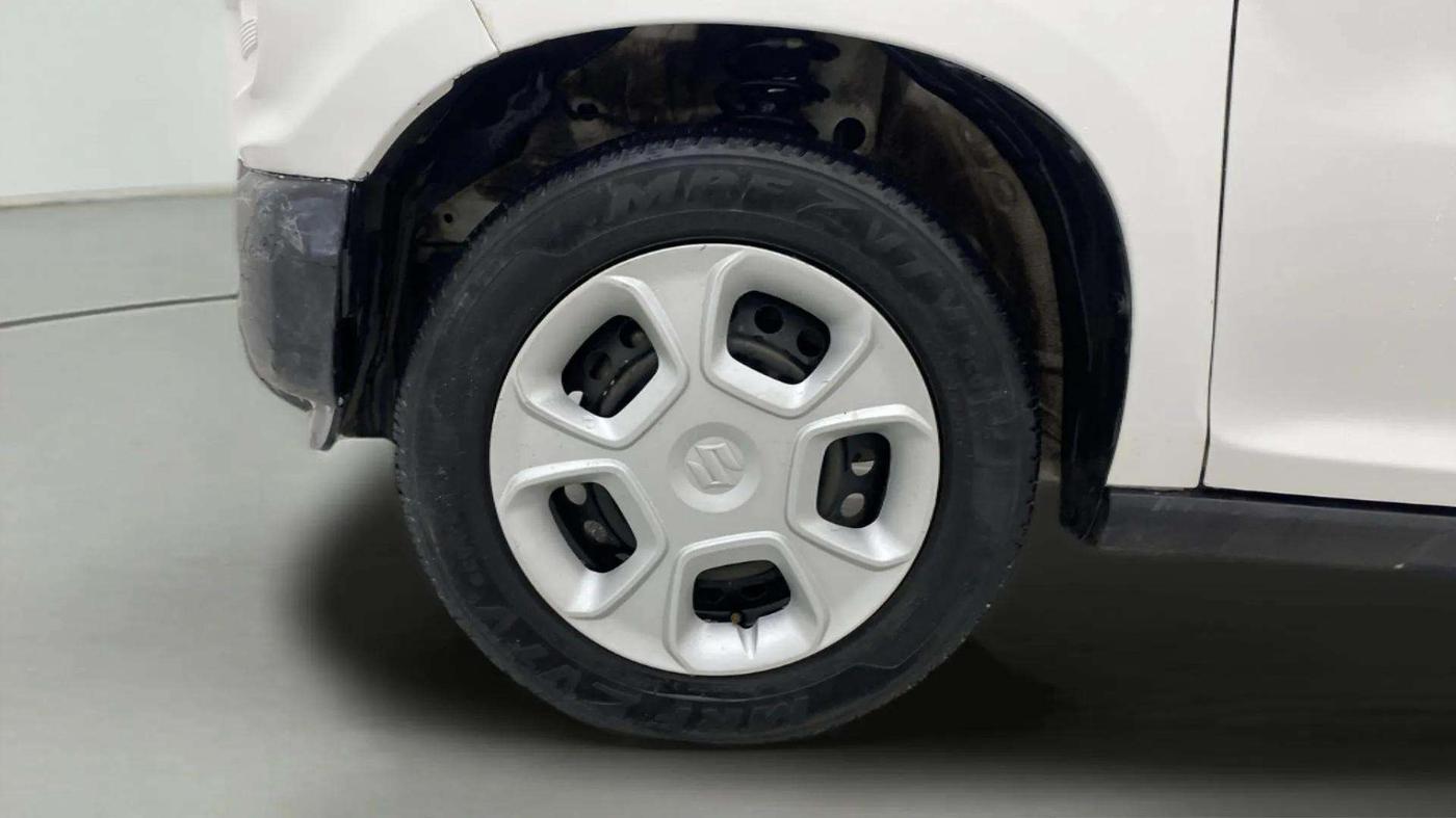 2022 Maruti S PRESSO VXI, Petrol, Manual, 29,701 km, Left Front Wheel