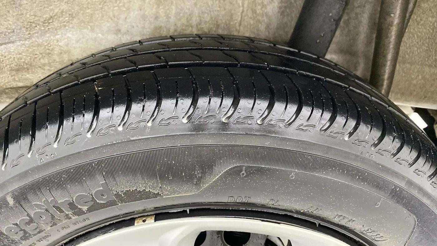 2022 Maruti S PRESSO VXI, Petrol, Manual, 29,701 km, Left Rear Tyre Tread