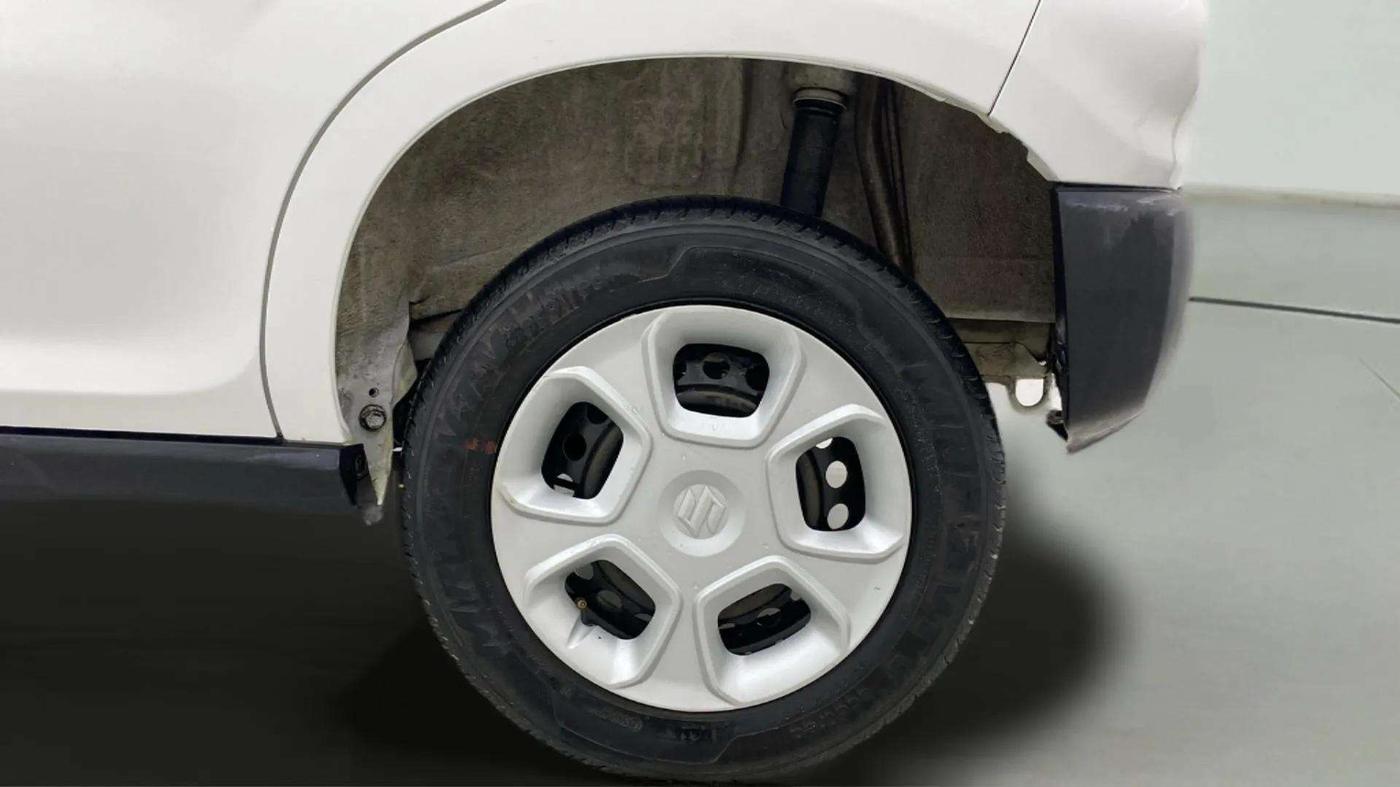 2022 Maruti S PRESSO VXI, Petrol, Manual, 29,701 km, Left Rear Wheel