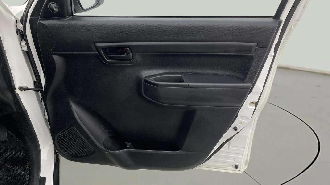 2022 Maruti S PRESSO VXI, Petrol, Manual, 29,701 km, Driver Side Door Panels Control