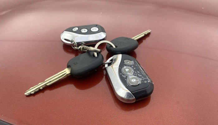 2012 Hyundai i10 SPORTZ 1.2 AT, Petrol, Automatic, 78,878 km, Key Close Up