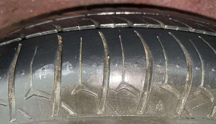 2012 Hyundai i10 SPORTZ 1.2 AT, Petrol, Automatic, 78,878 km, Right Rear Tyre Tread