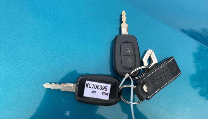 2019 Renault Kwid CLIMBER 1.0 AMT (O), Petrol, Automatic, 15,345 km, Key Close Up