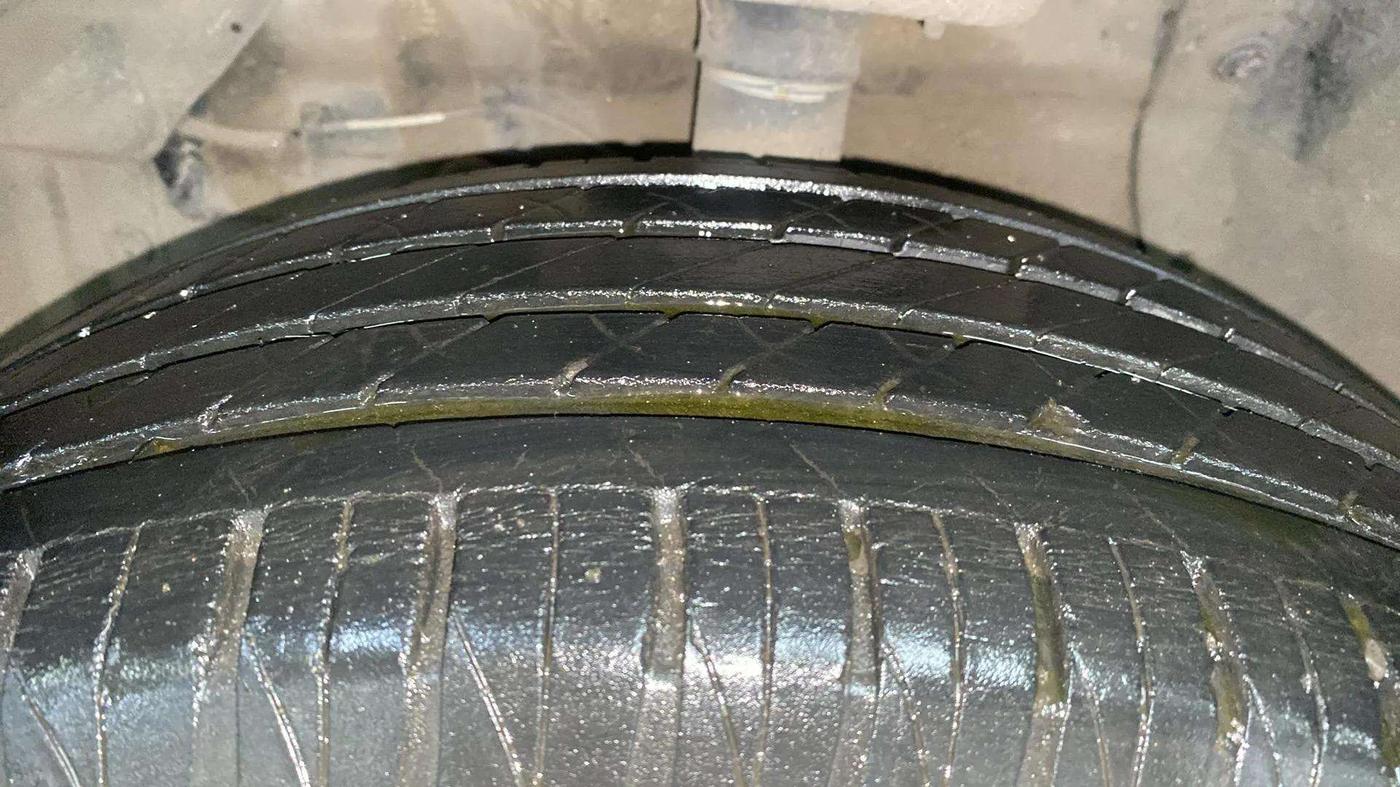 2021 Toyota URBAN CRUISER HIGH GRADE AT, Petrol, Automatic, 21,561 km, Left Front Tyre Tread