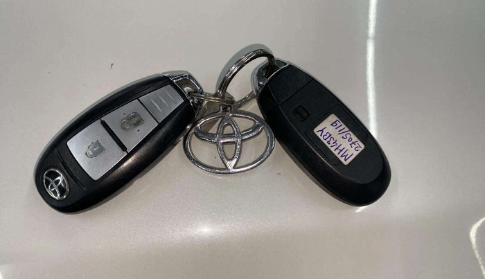 2021 Toyota URBAN CRUISER HIGH GRADE AT, Petrol, Automatic, 21,472 km, Key Close Up