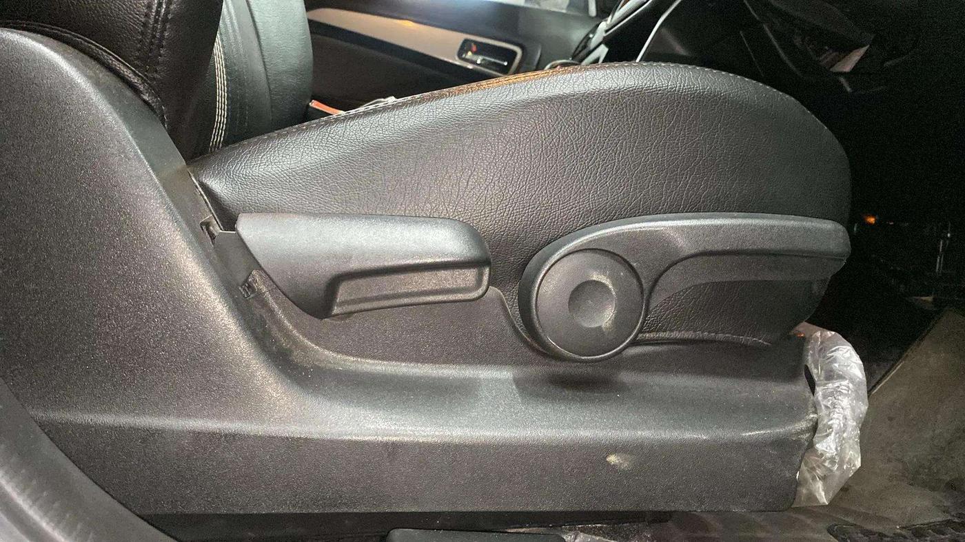2021 Toyota URBAN CRUISER HIGH GRADE AT, Petrol, Automatic, 21,561 km, Driver Side Adjustment Panel