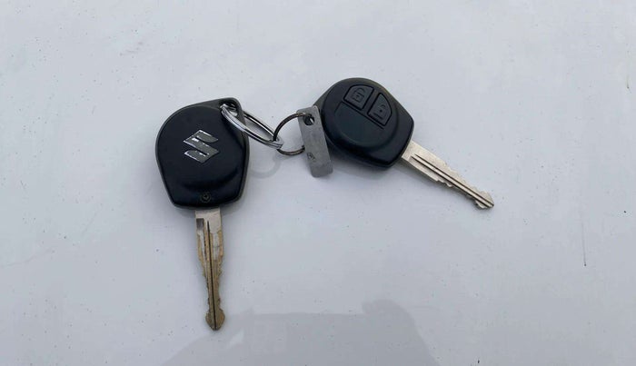 2016 Maruti Wagon R 1.0 VXI, Petrol, Manual, 61,785 km, Key Close Up