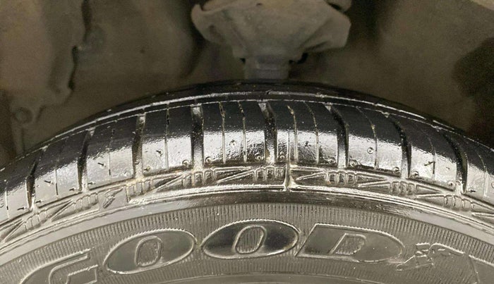 2018 Maruti Celerio VXI AMT, Petrol, Automatic, 46,412 km, Left Front Tyre Tread