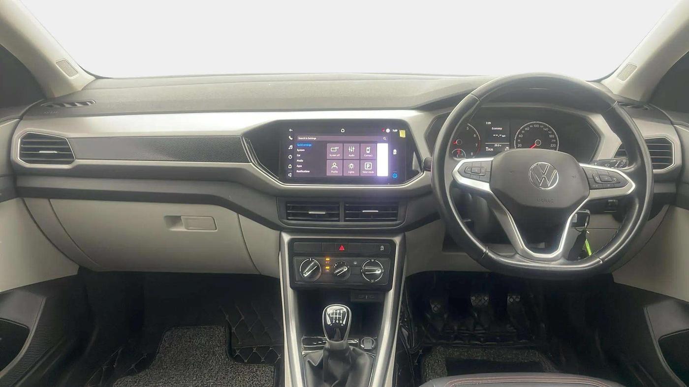 2022 Volkswagen TAIGUN HIGHLINE 1.0 TSI MT, Petrol, Manual, 23,144 km, Dashboard