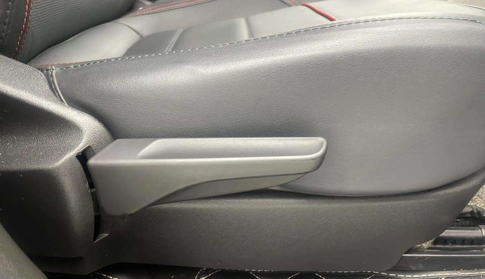2022 Volkswagen TAIGUN HIGHLINE 1.0 TSI MT, Petrol, Manual, 22,926 km, Driver Side Adjustment Panel