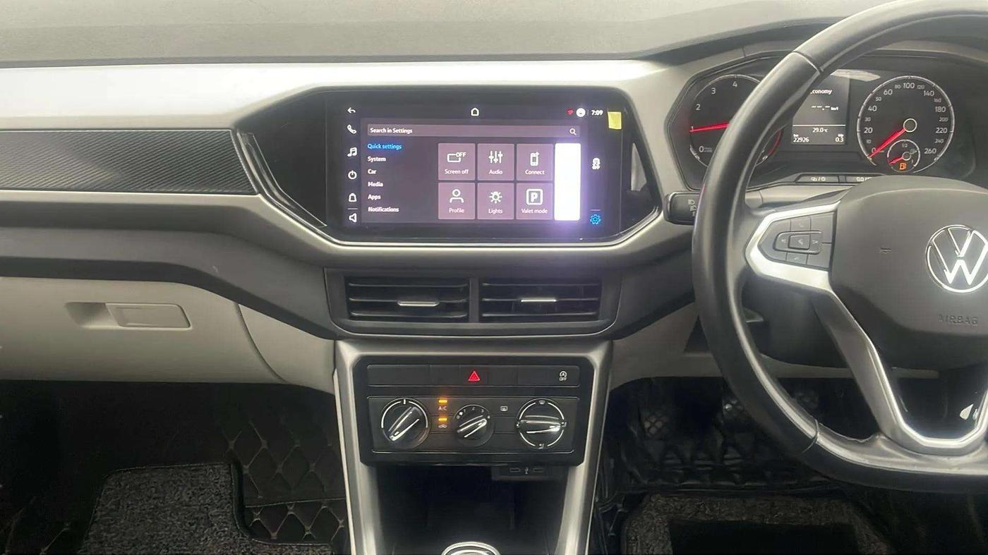 2022 Volkswagen TAIGUN HIGHLINE 1.0 TSI MT, Petrol, Manual, 23,144 km, Air Conditioner