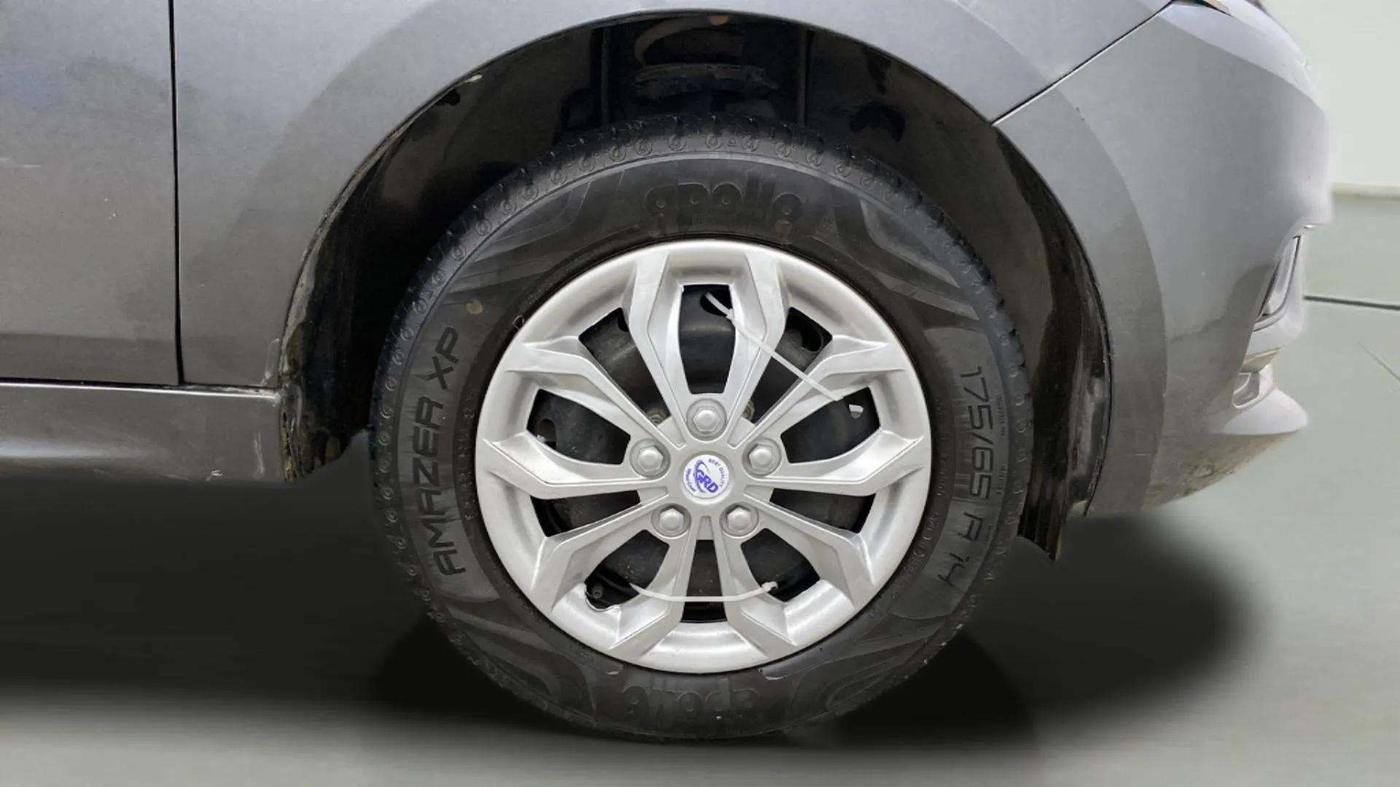 2021 Tata Tiago XT PETROL, Petrol, Manual, 21,188 km, Right Front Wheel