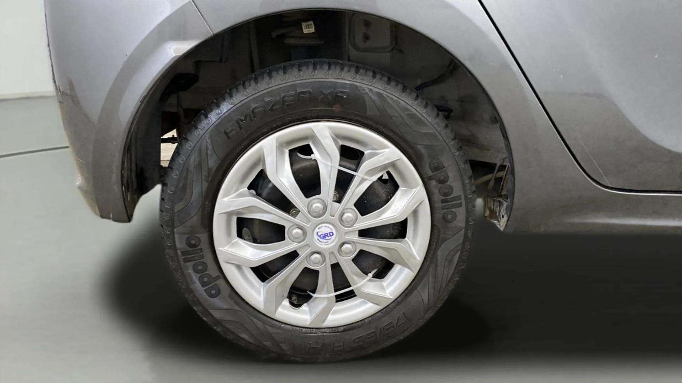 2021 Tata Tiago XT PETROL, Petrol, Manual, 21,188 km, Right Rear Wheel