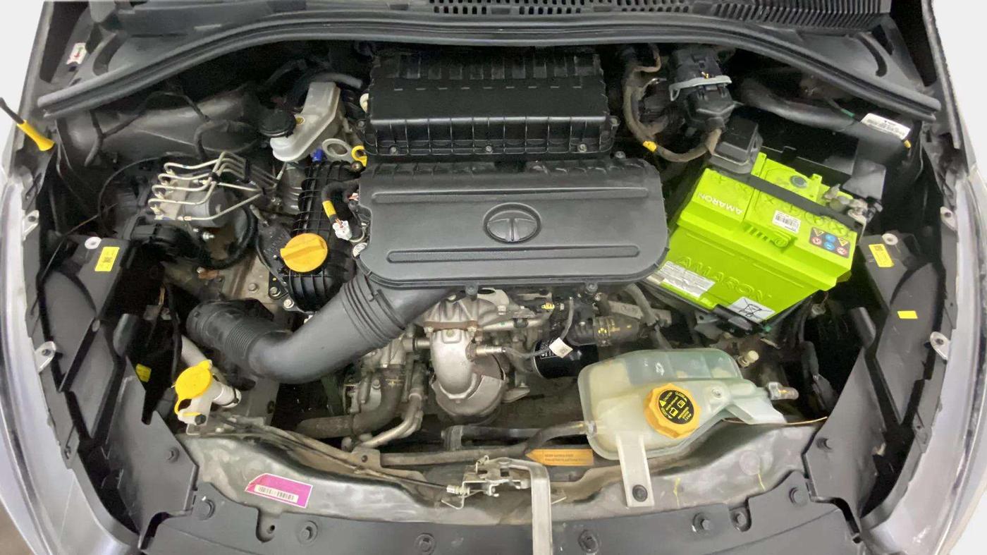 2021 Tata Tiago XT PETROL, Petrol, Manual, 21,188 km, Engine View