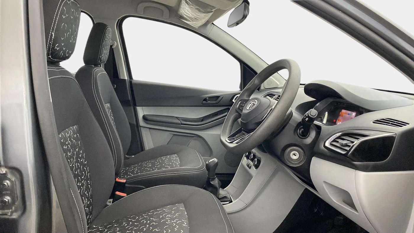 2021 Tata Tiago XT PETROL, Petrol, Manual, 21,188 km, Right Side Front Door Cabin