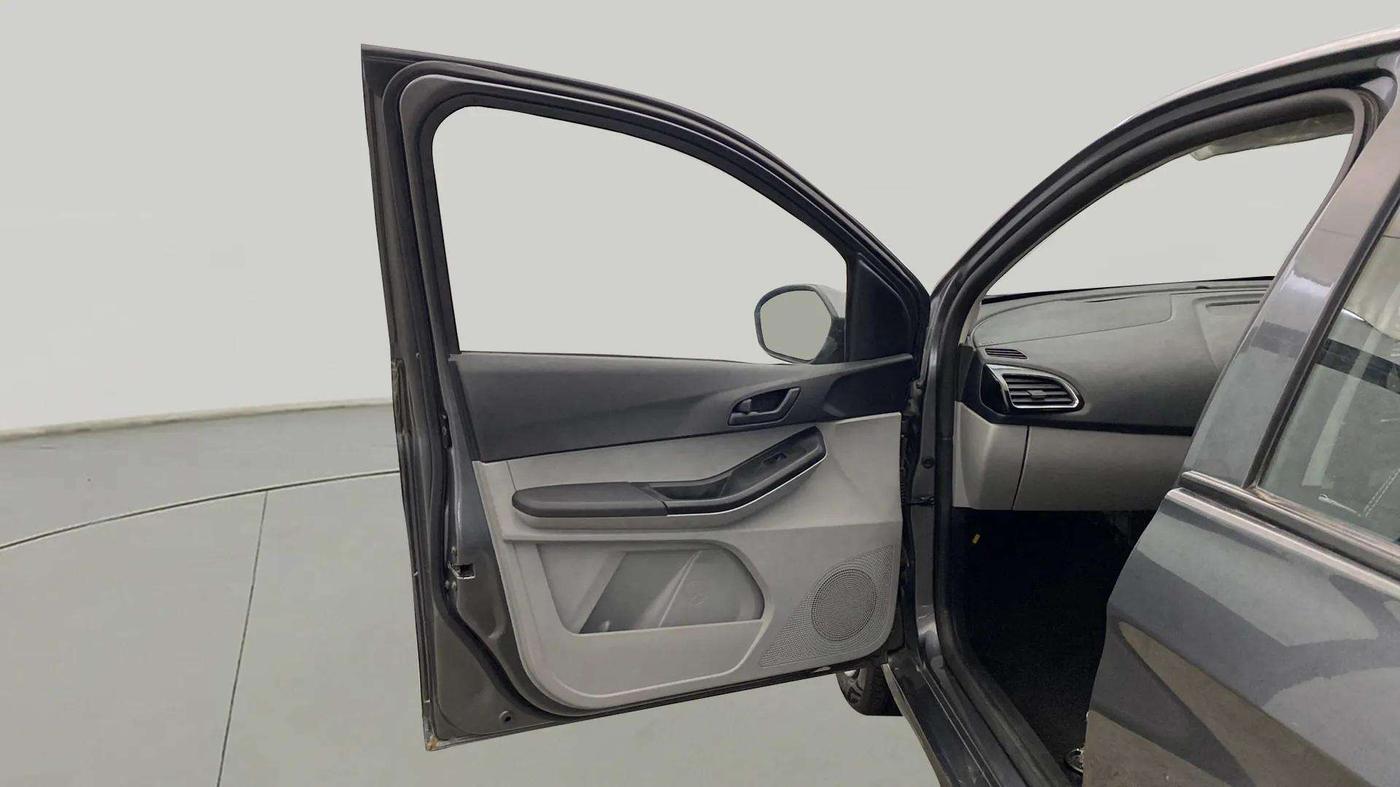 2021 Tata Tiago XT PETROL, Petrol, Manual, 21,188 km, LHS Front Door