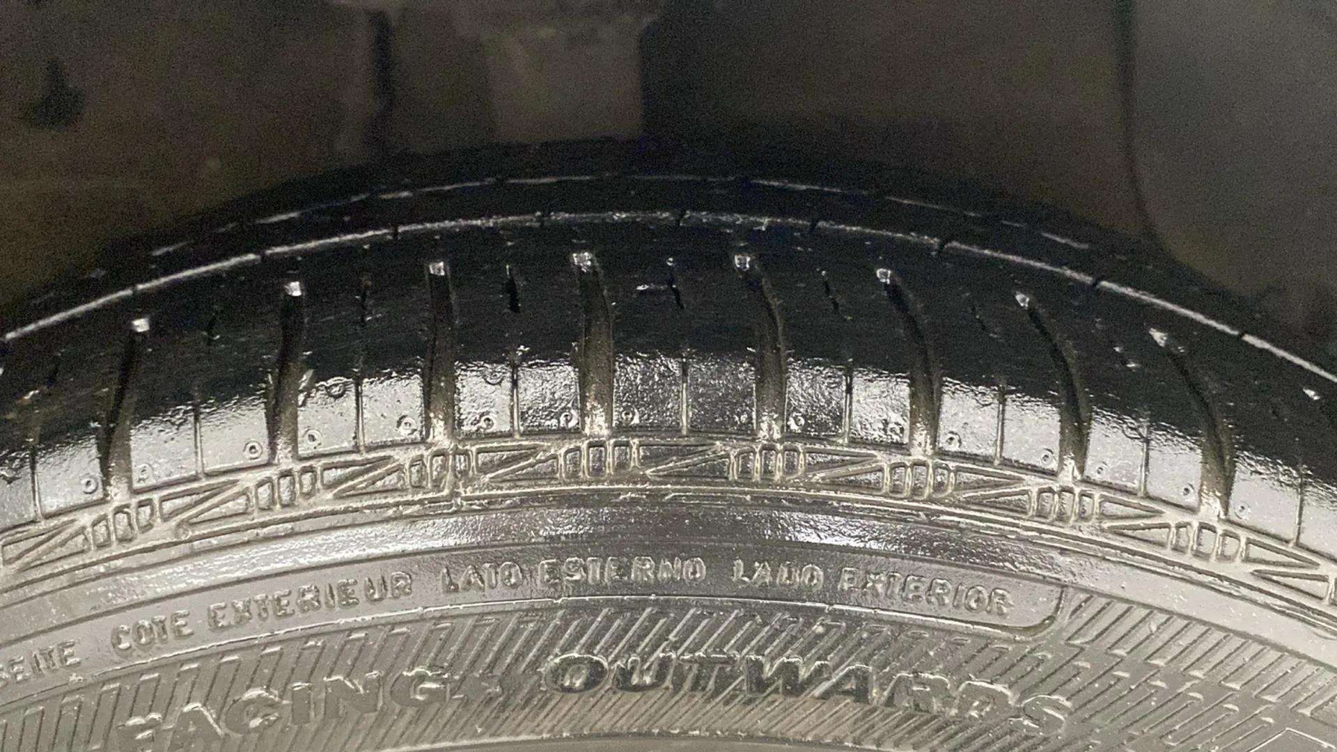 RHS-Front-Tyre-Tread-18