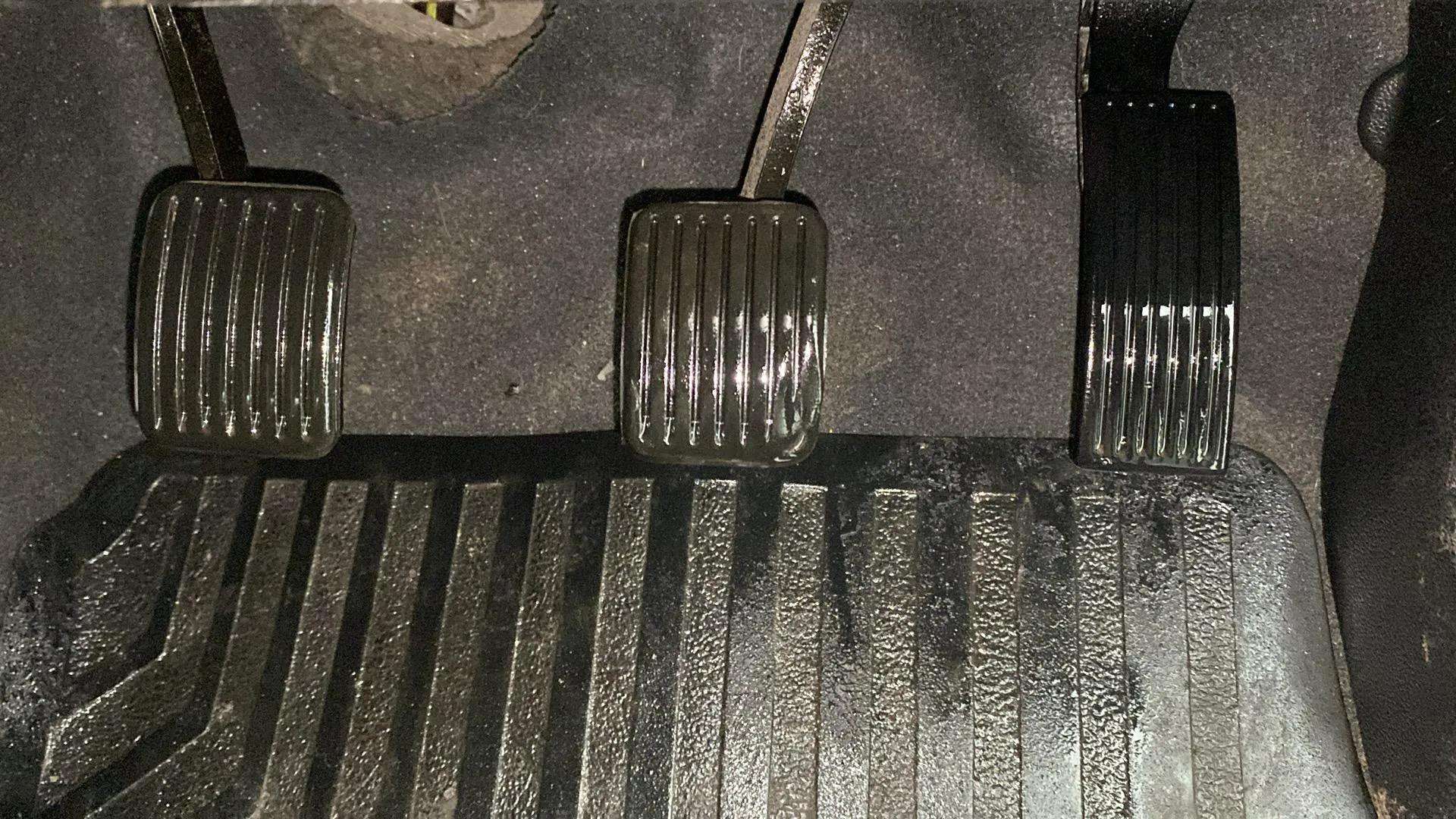 Pedals-31