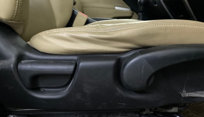 2016 Honda City 1.5L I-VTEC VX, Petrol, Manual, 76,293 km, Driver Side Adjustment Panel