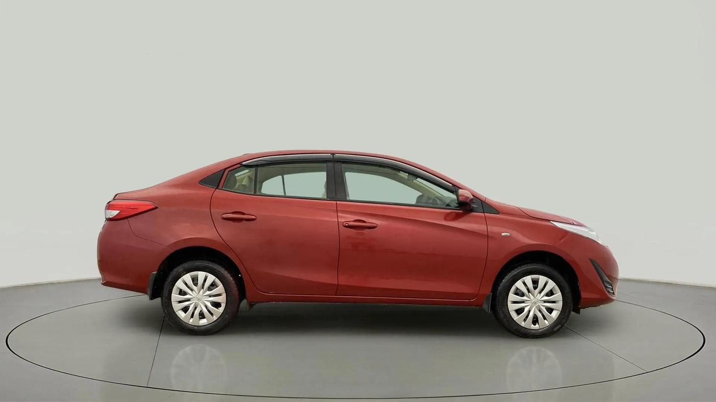 2021 Toyota YARIS J MT, Petrol, Manual, 3,965 km, Right Side View